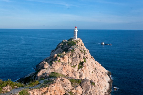 三亞海釣目的地推薦，租艘釣魚艇去海釣吧！