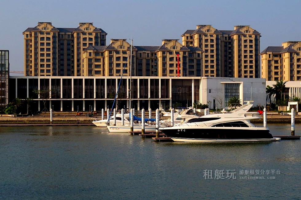 海南?？谛虏簫u國際游艇會